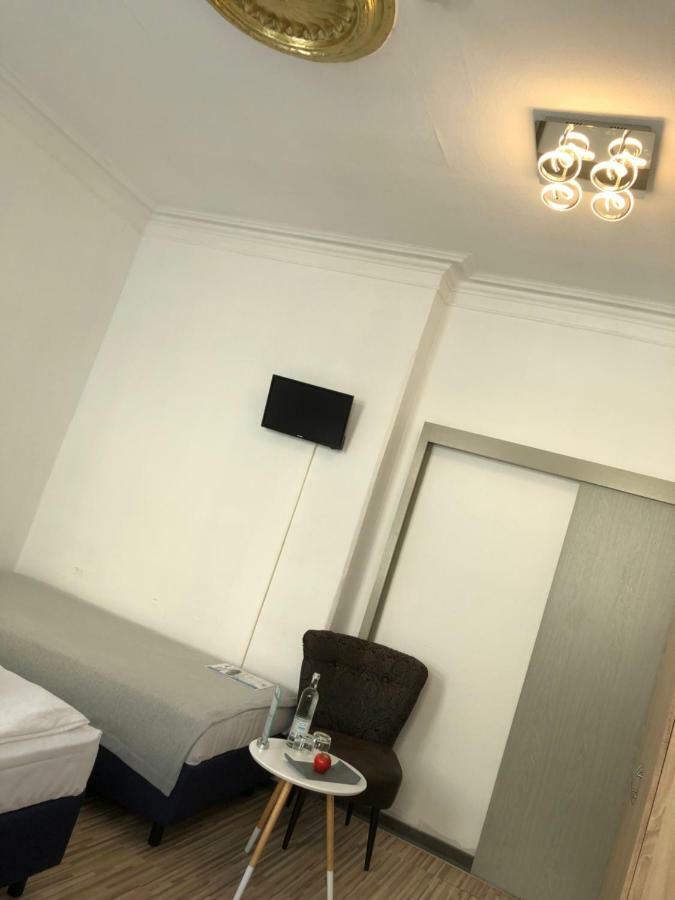 Downtown City - Privaterooms Fürth Exterior foto